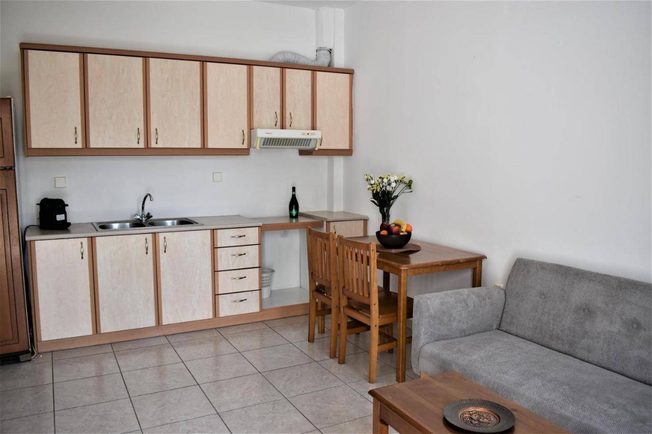Kamári Emorfia Apartment מראה חיצוני תמונה